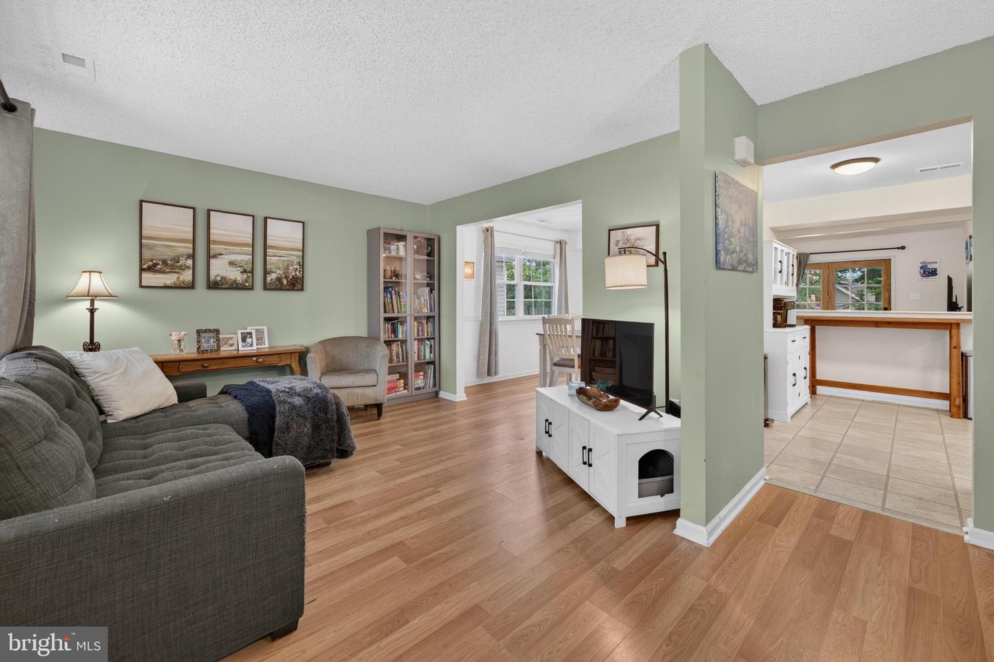 75 Knight Ave Property Photo 3