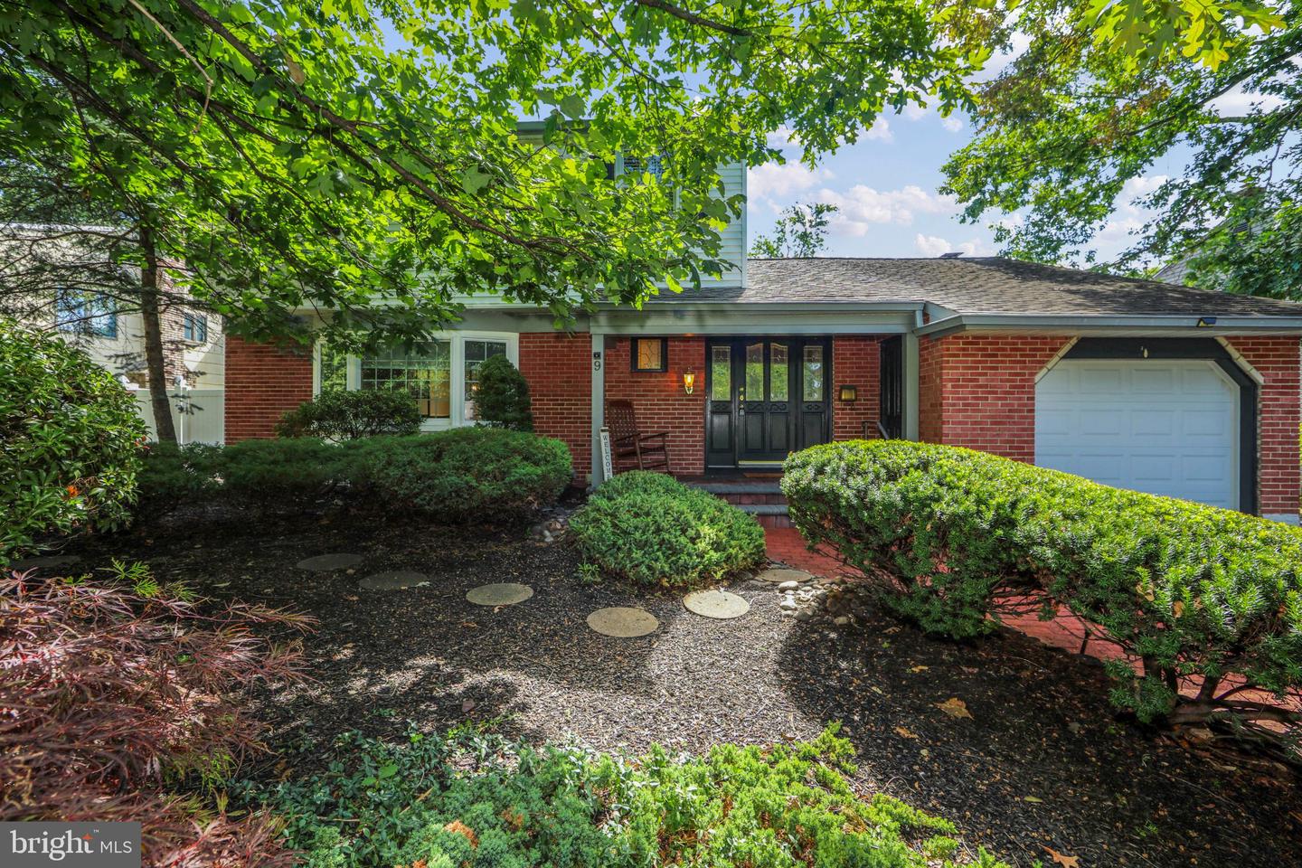 9 Forest Hill Dr Property Photo 2