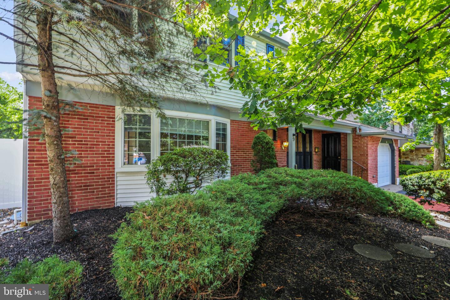 9 Forest Hill Dr Property Photo 3