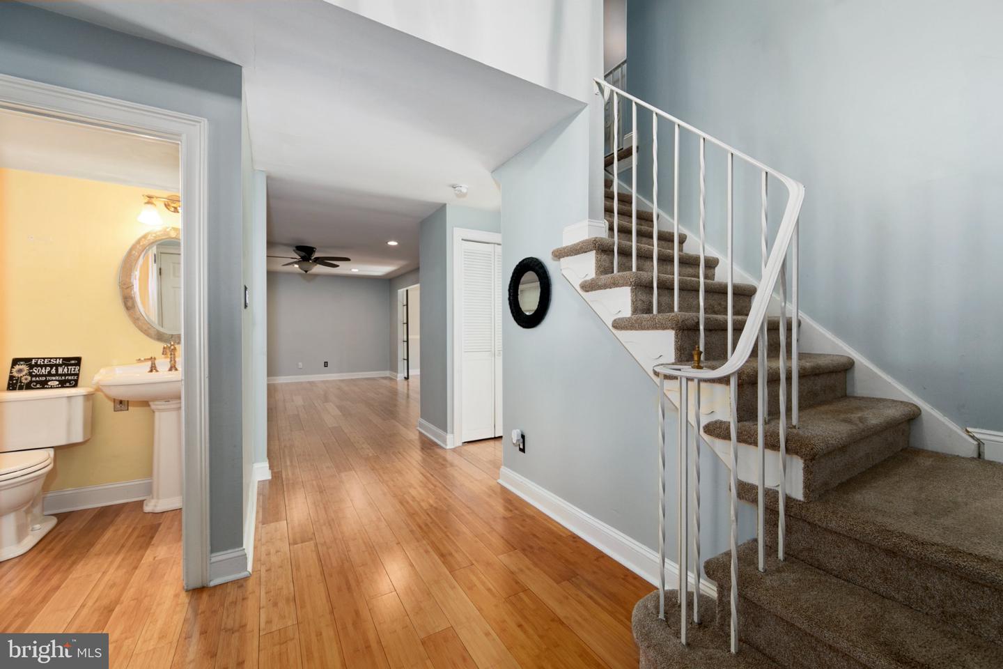 9 Forest Hill Dr Property Photo 4