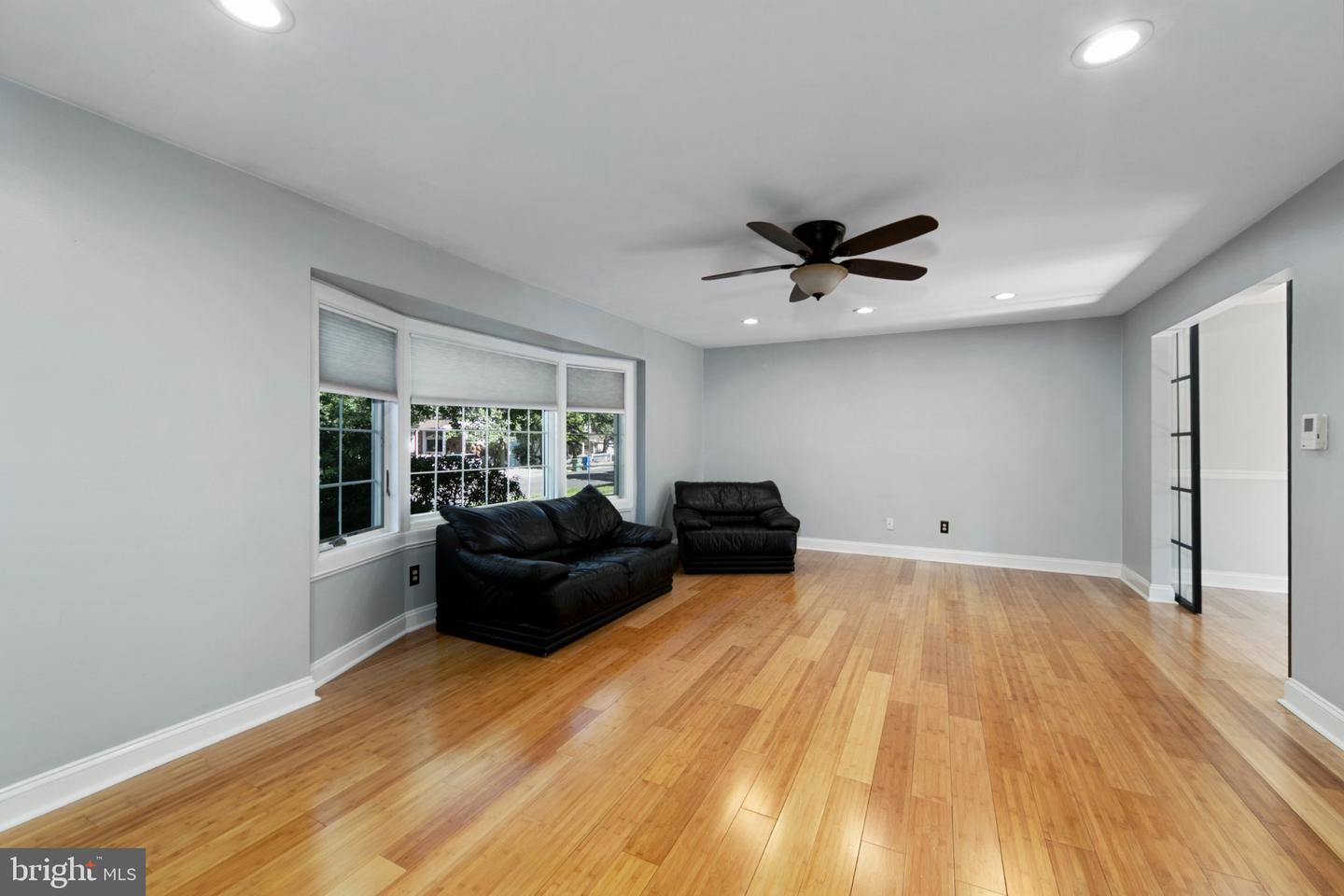9 Forest Hill Dr Property Photo 6