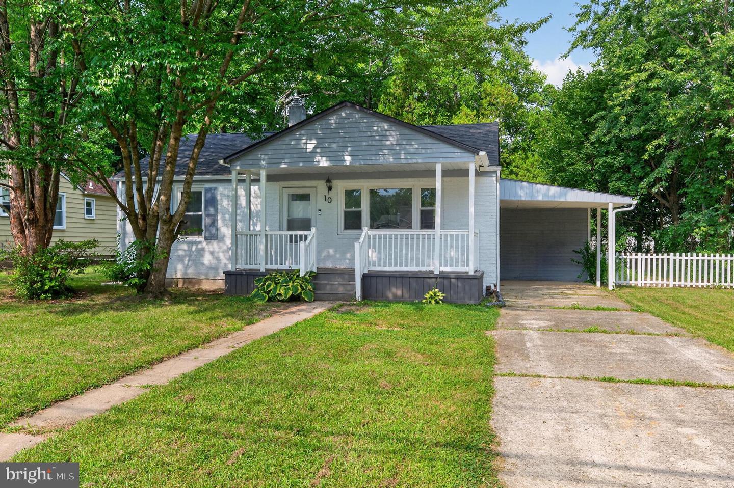 10 Bergen Ave Property Photo 1