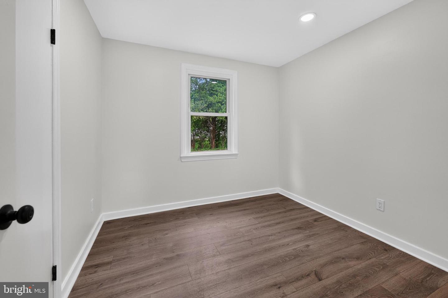 10 Bergen Ave Property Photo 12