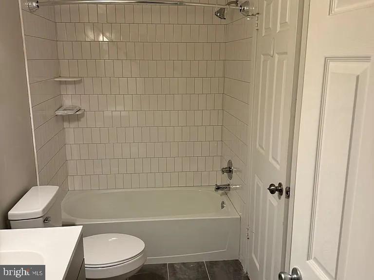 102 Gregorys Way #102 Property Photo 7