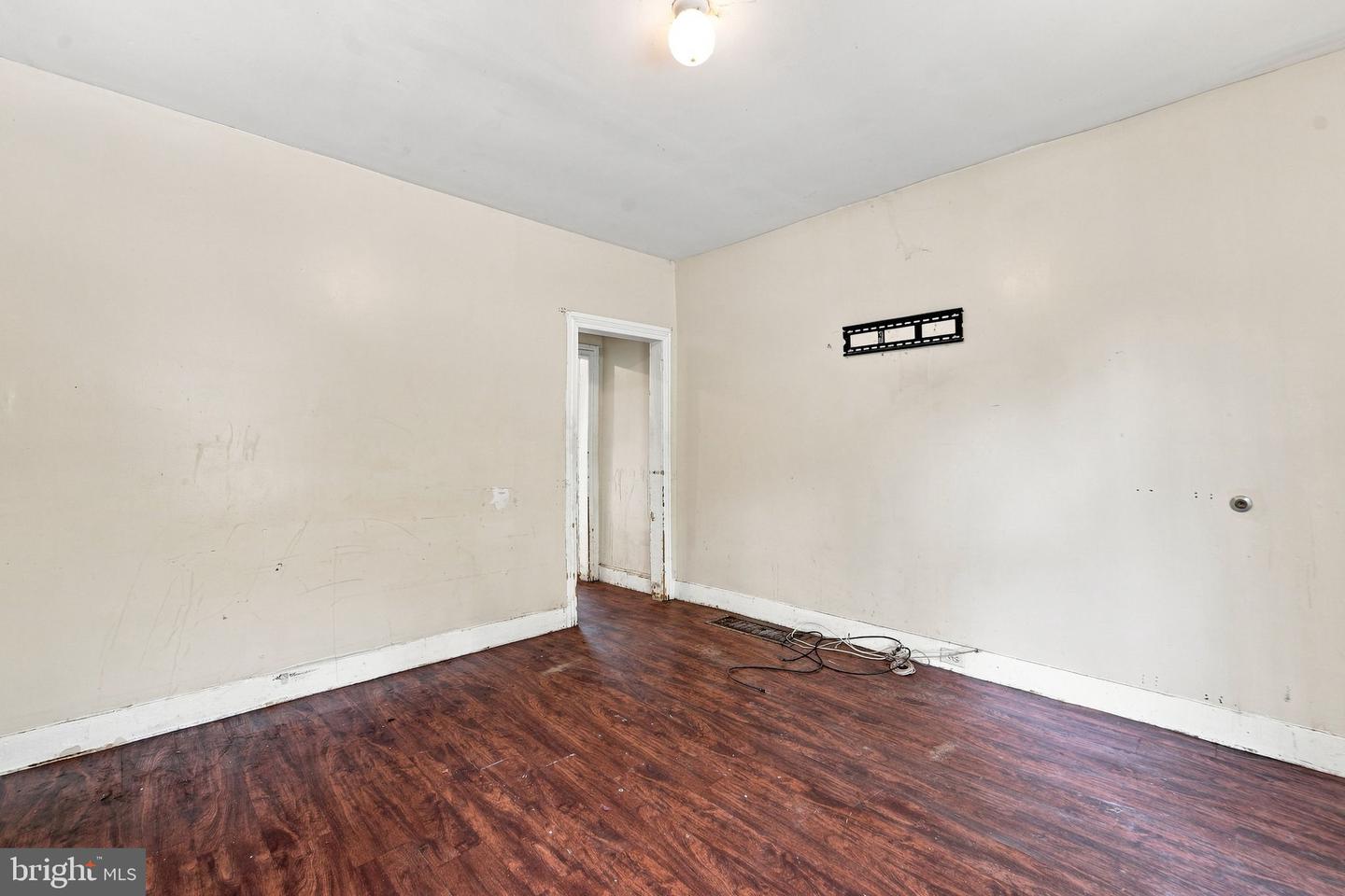 828-830 Mount Vernon St Property Photo 8