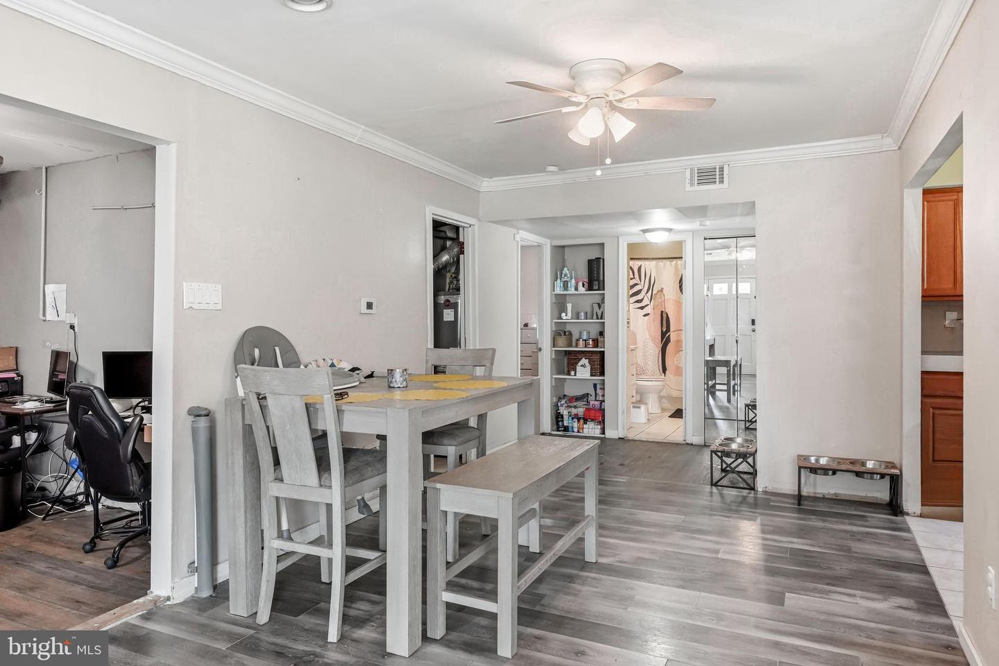 1603 Royal Pl Property Photo 9