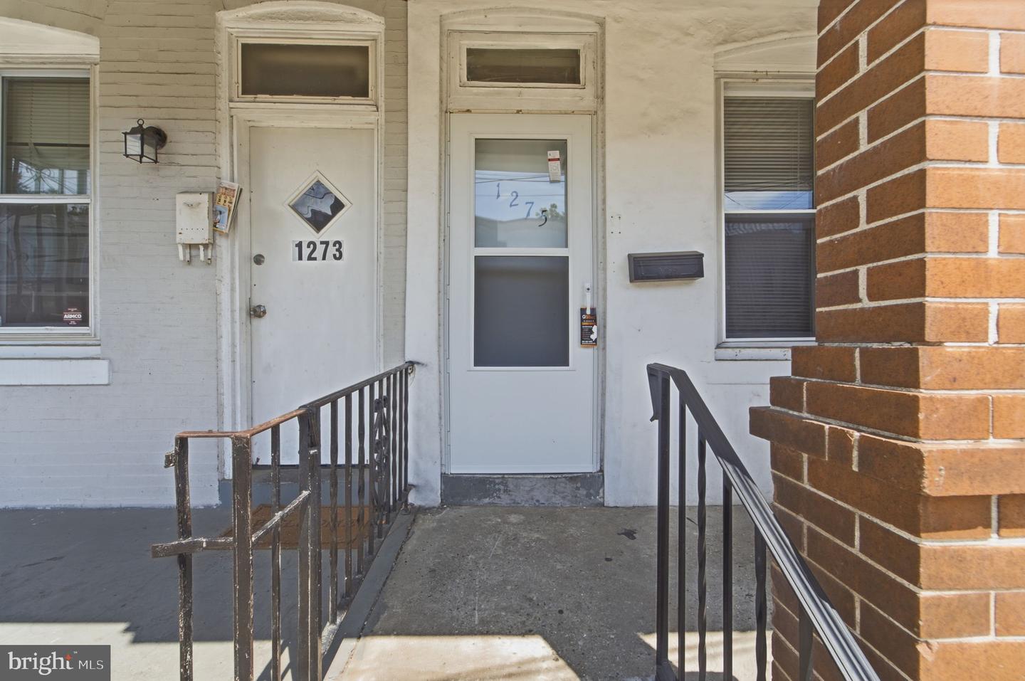 1275 Everett St Property Photo 2