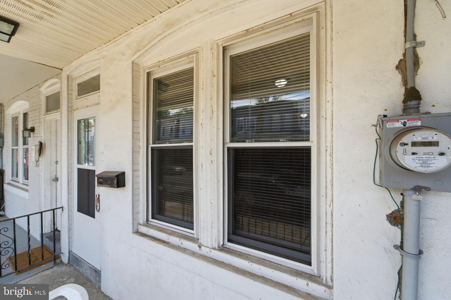 1275 Everett St Property Photo 3