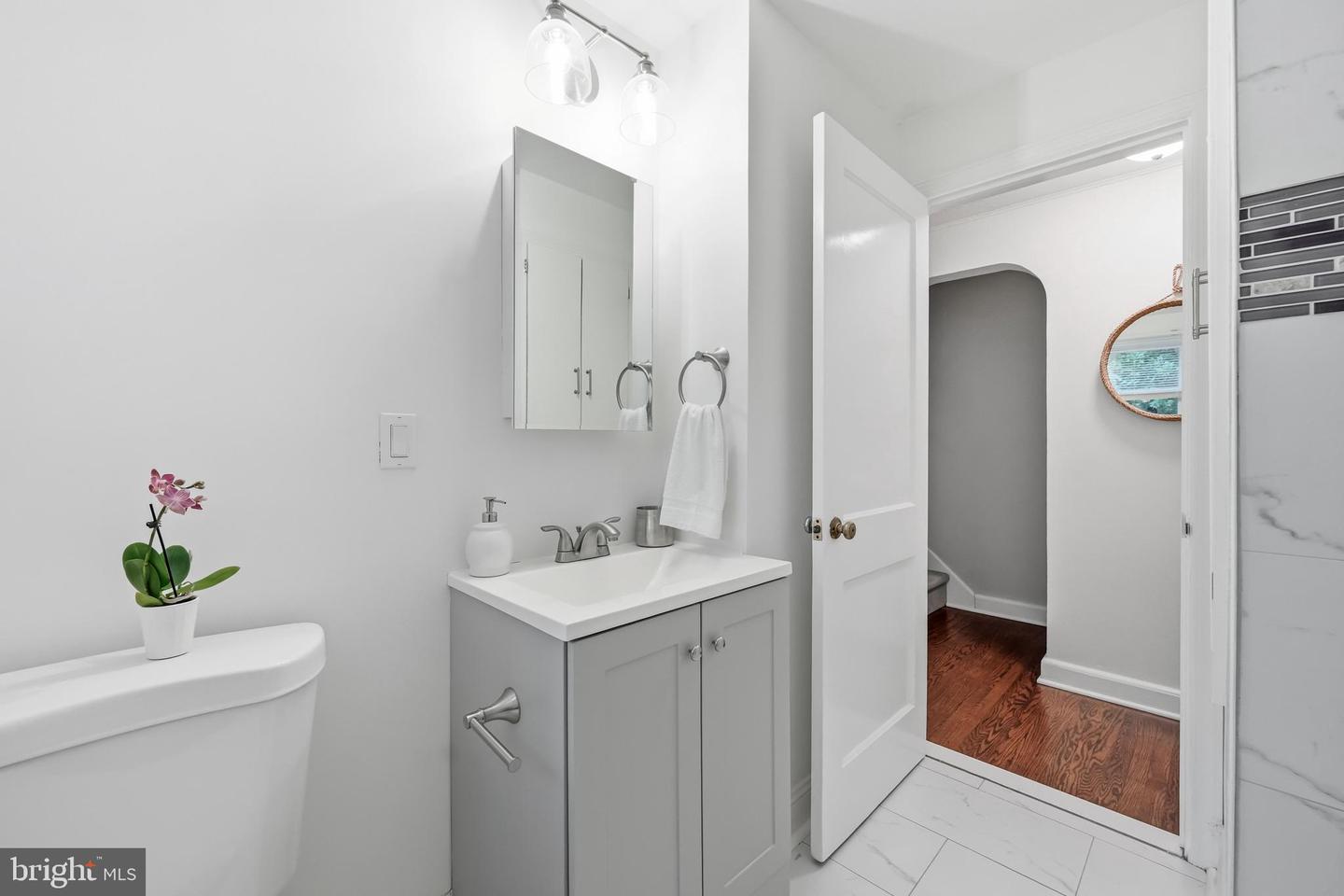 6 Whitman Ave Property Photo 21