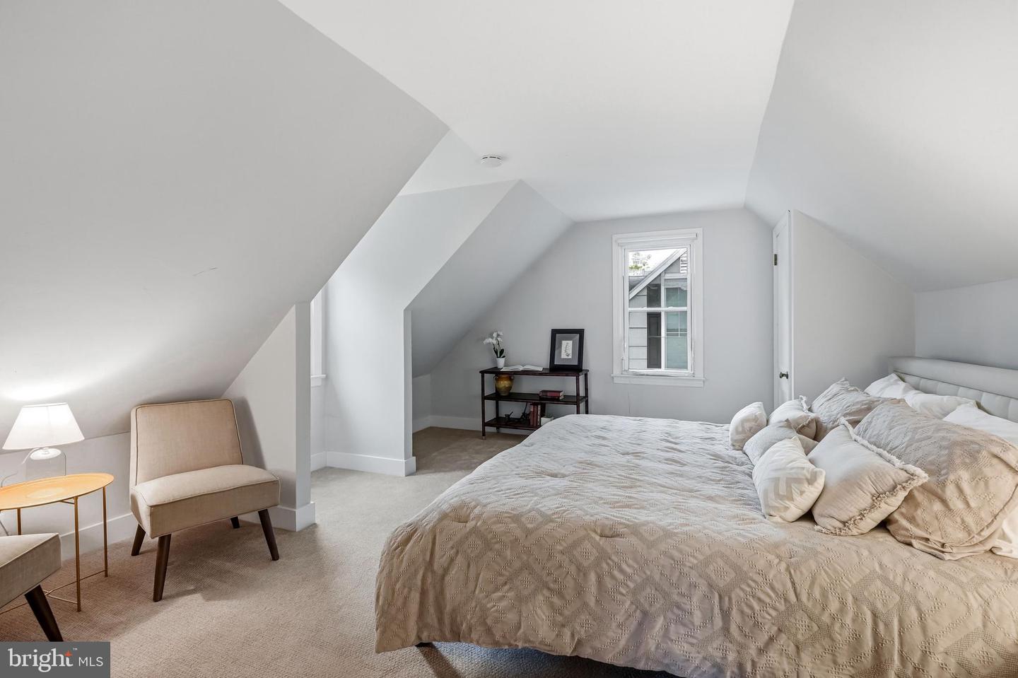 6 Whitman Ave Property Photo 26