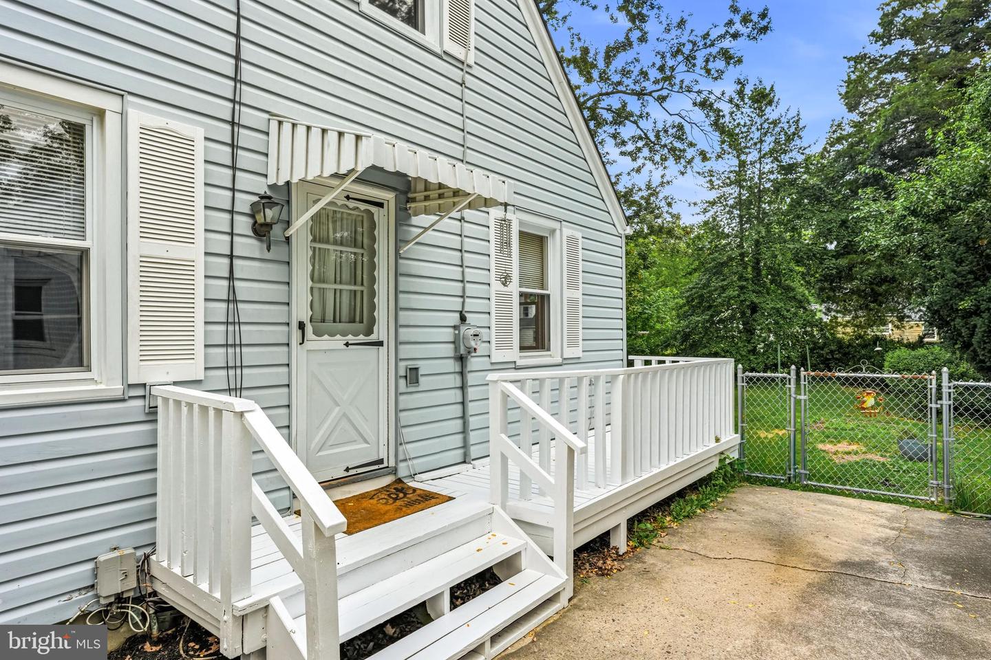 6 Whitman Ave Property Photo 31