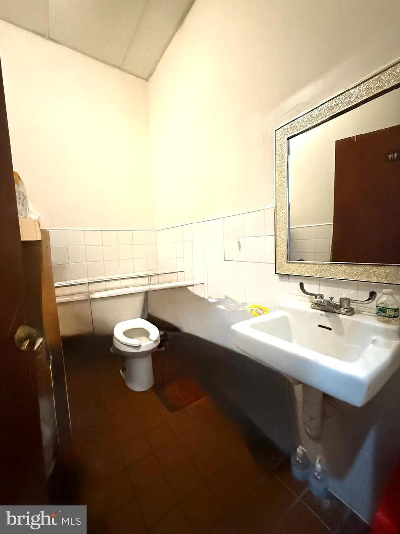 1468 Haddon Ave Property Photo 13