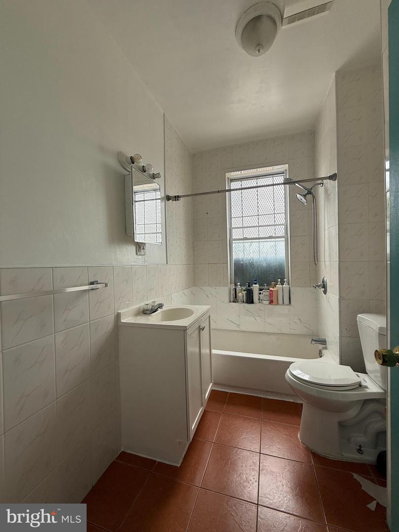 1468 Haddon Ave Property Photo 21