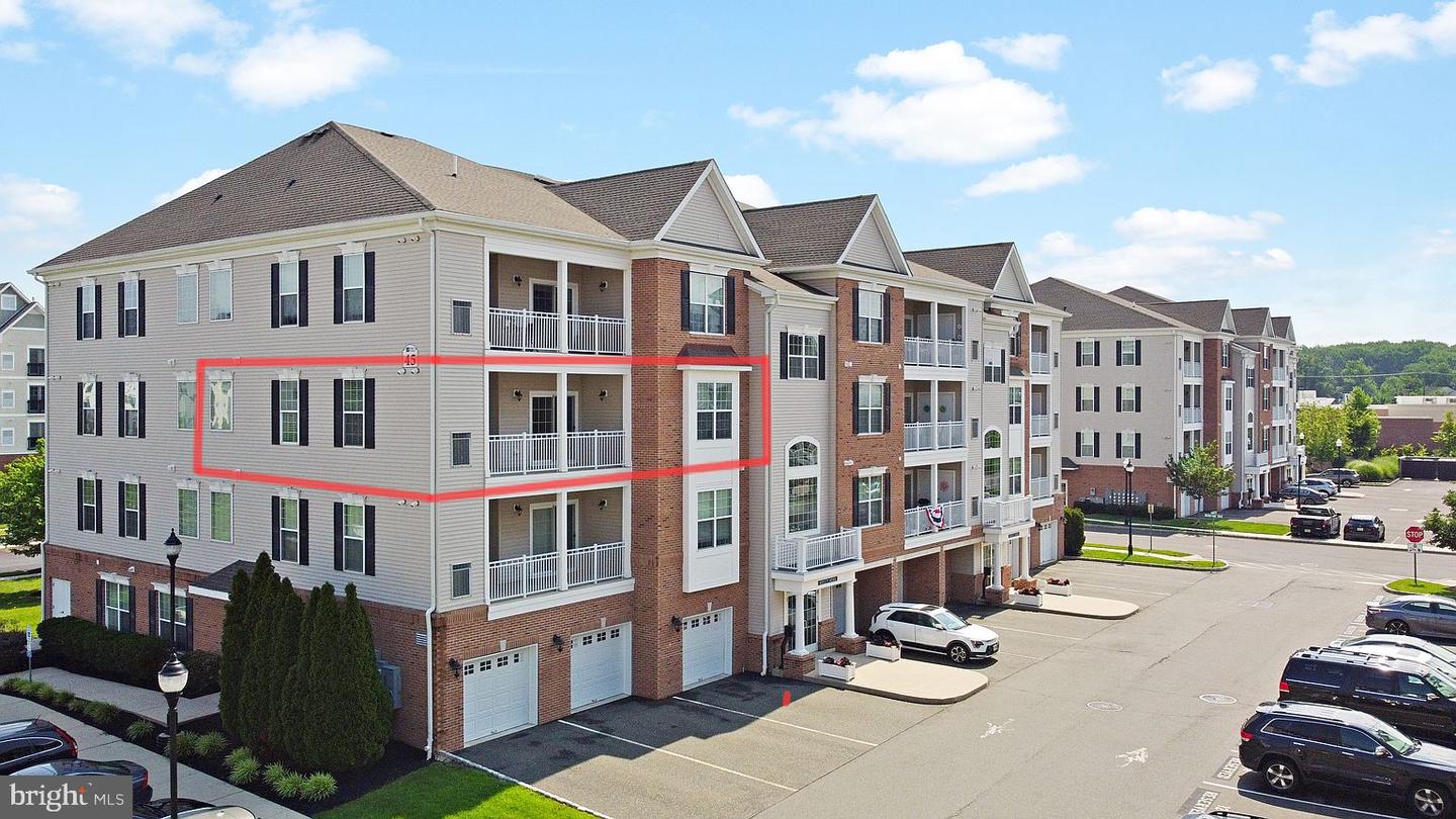 4532 Champions Run Property Photo 1