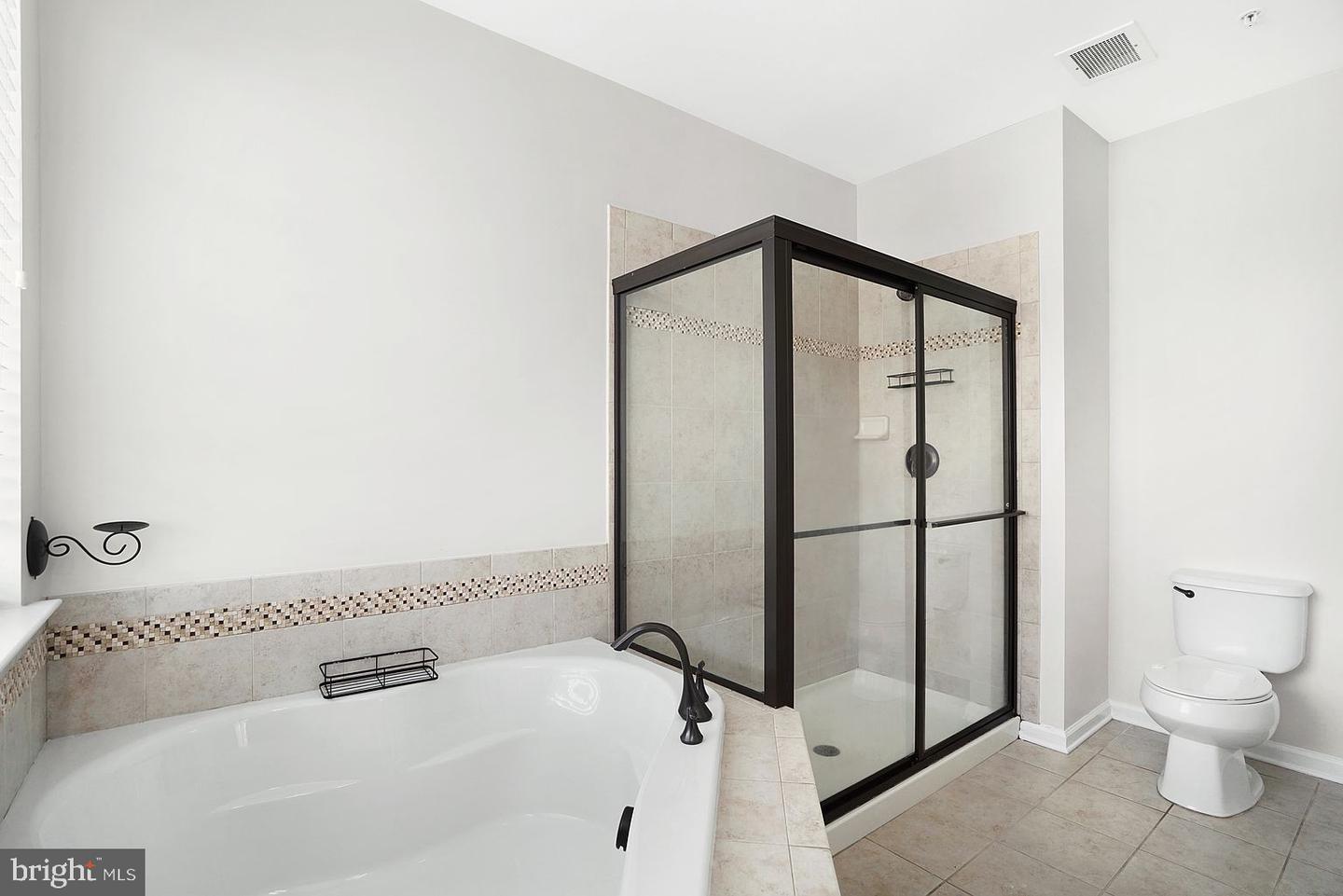 4532 Champions Run Property Photo 11