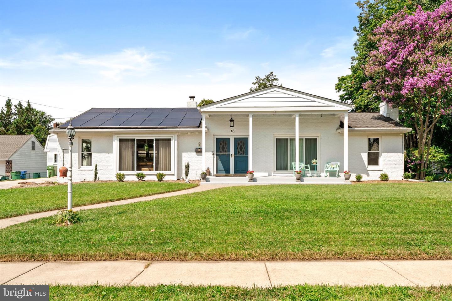 16 SAINT MARTINS RD