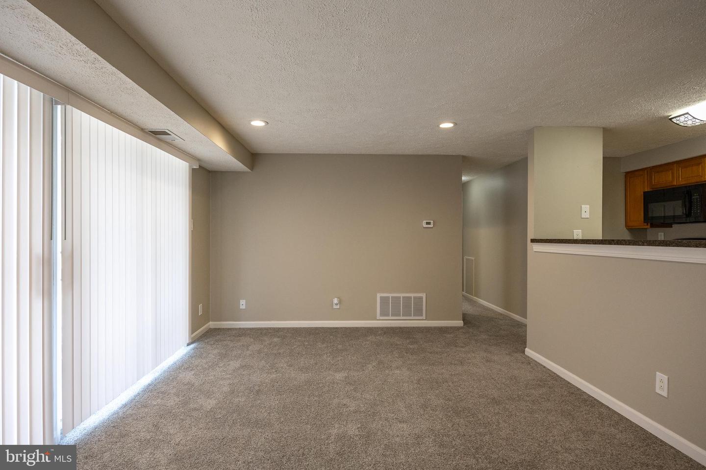 53 Kenwood Drive Property Photo 4