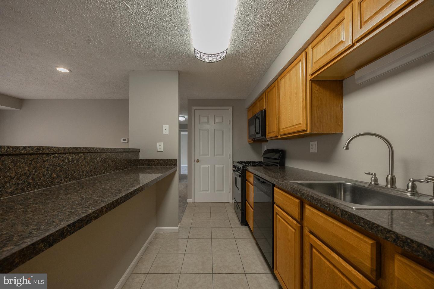 53 Kenwood Drive Property Photo 6
