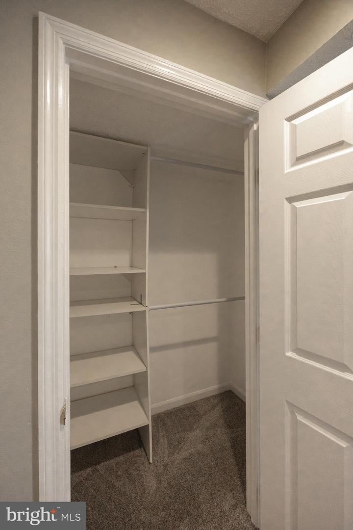 53 Kenwood Drive Property Photo 13