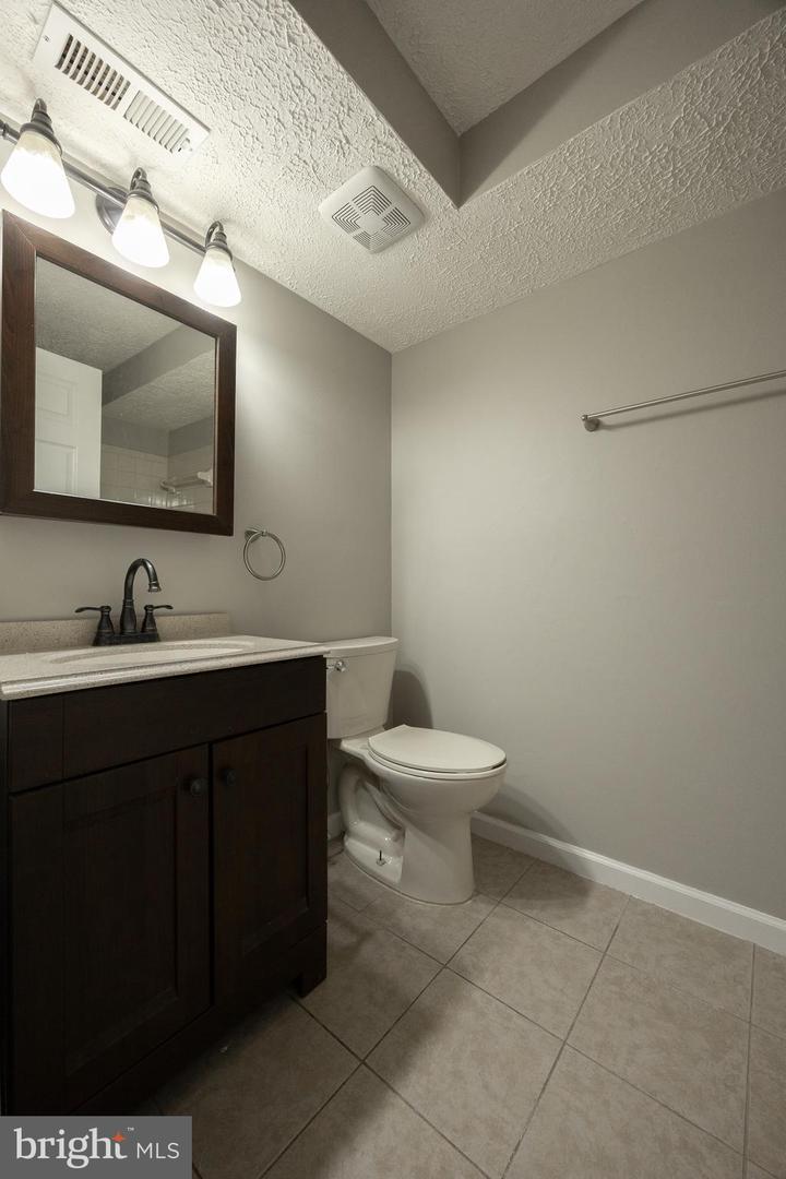 53 Kenwood Drive Property Photo 15