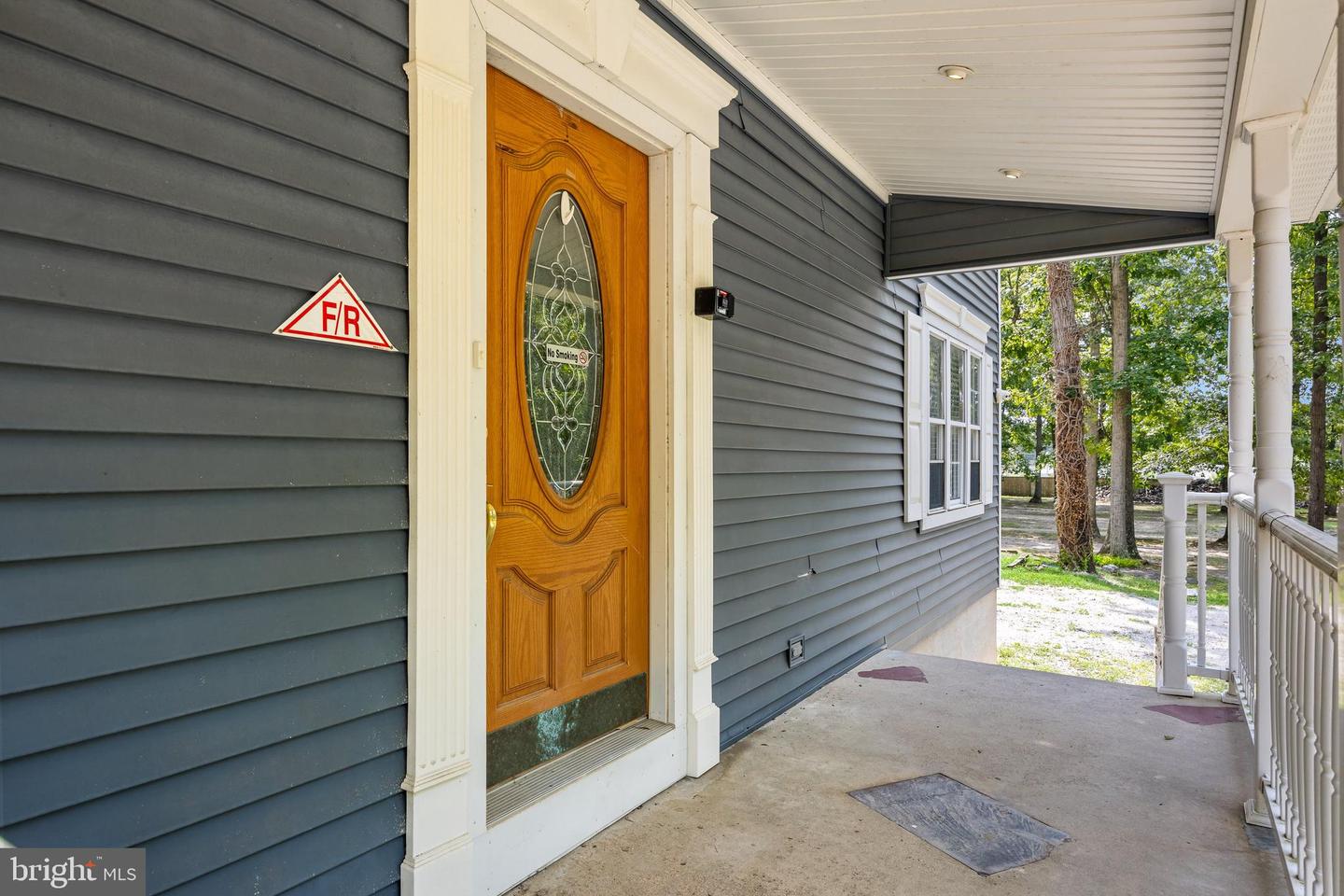 60 Trestle Ave Property Photo 7