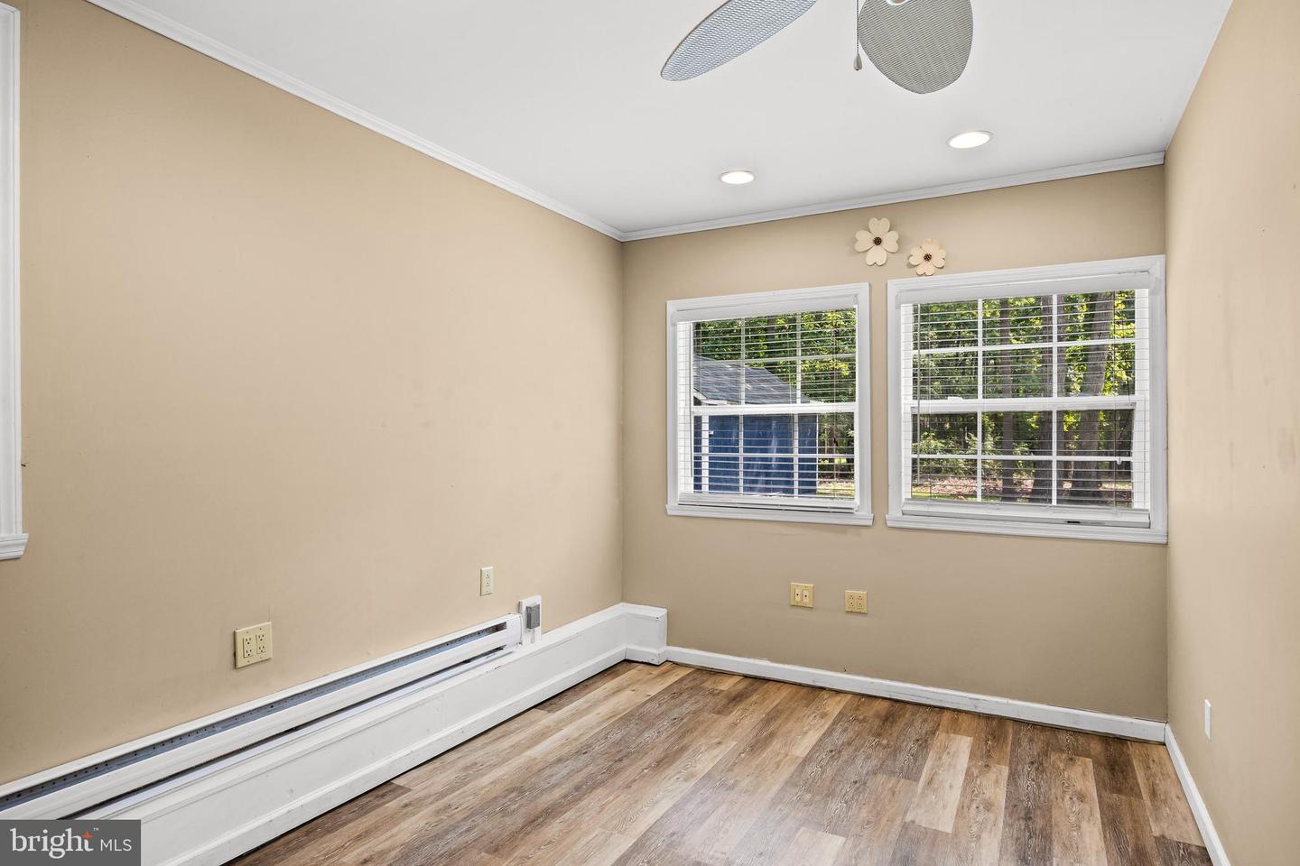 60 Trestle Ave Property Photo 16