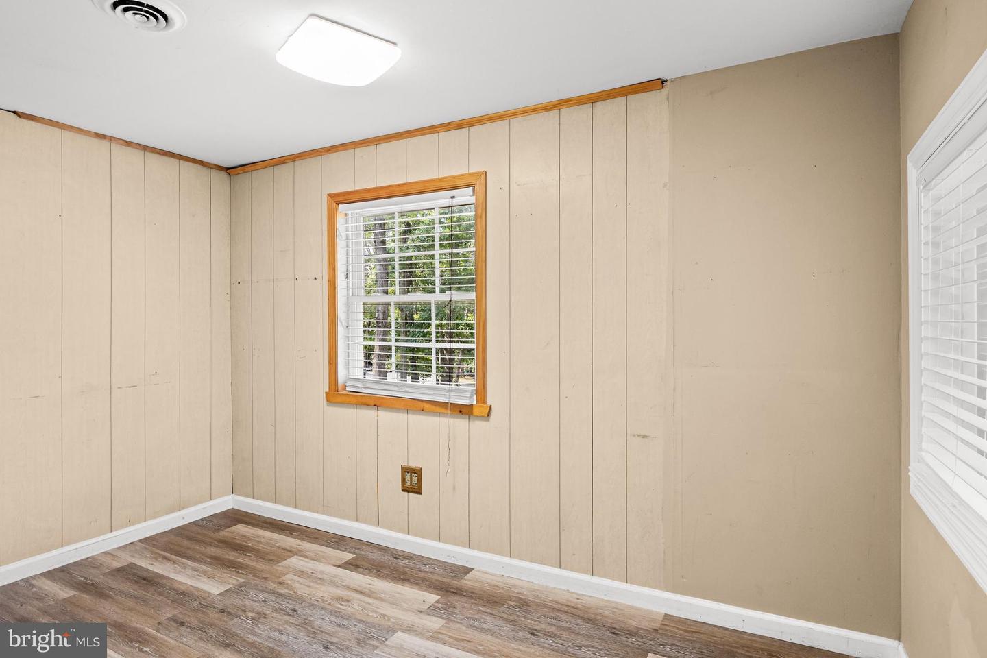 60 Trestle Ave Property Photo 22