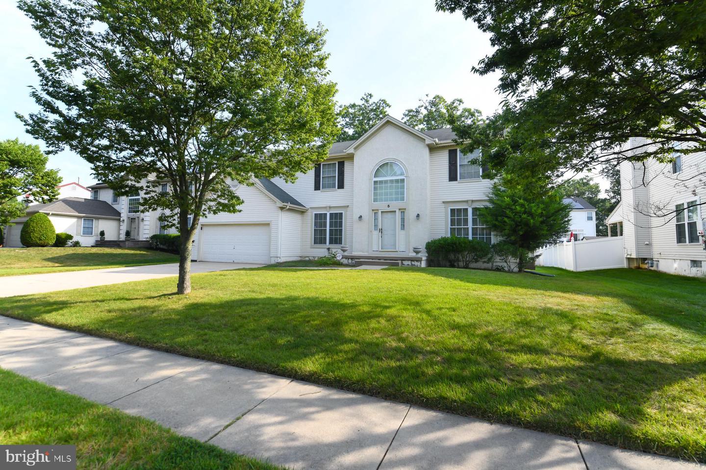 5 Brookstone Dr Property Photo 2