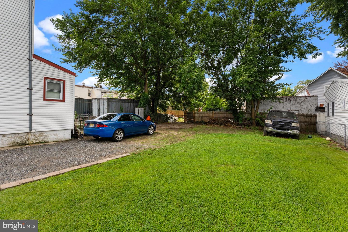 3069 River Rd Property Photo 8