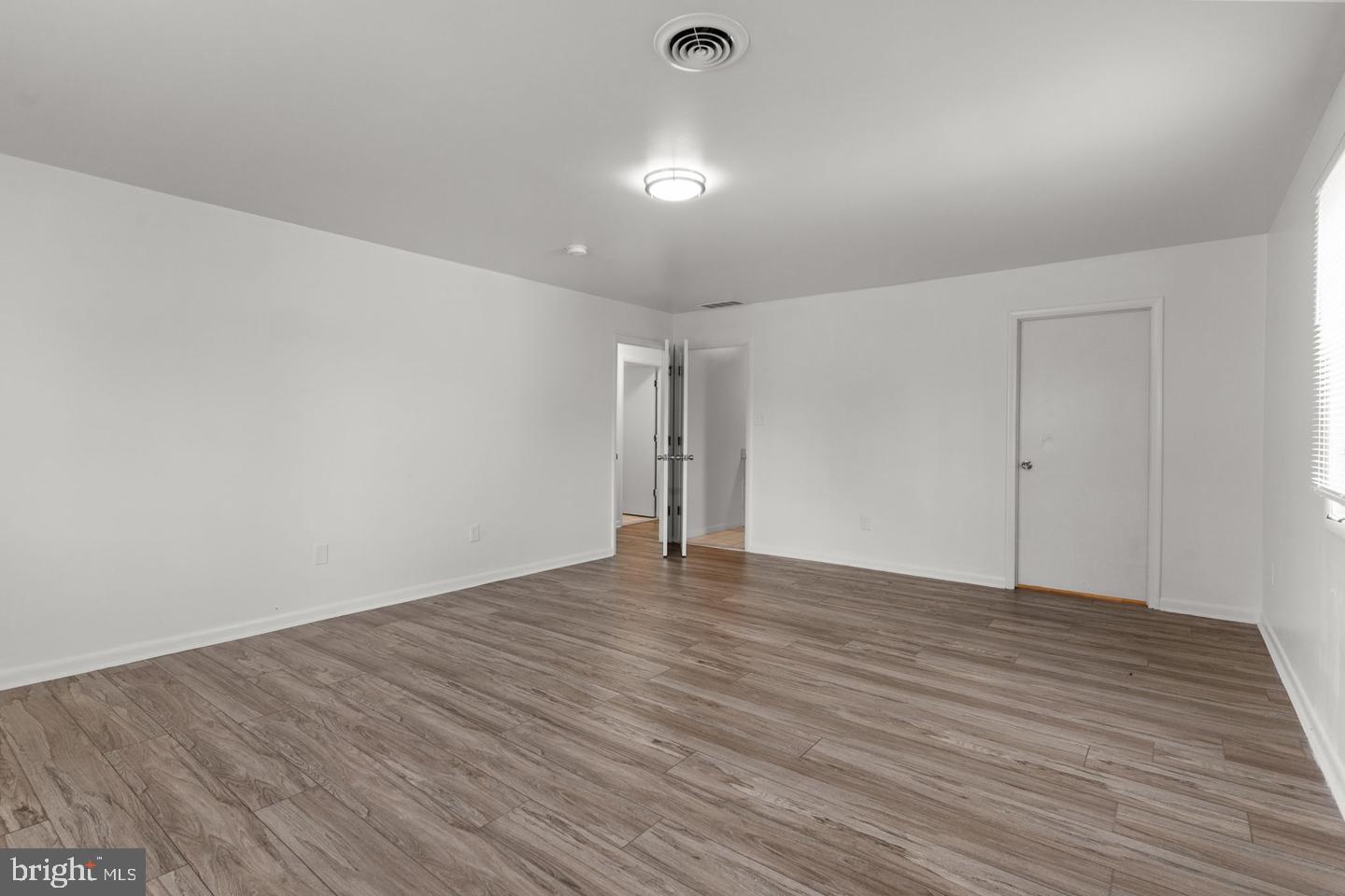 3069 River Rd Property Photo 38