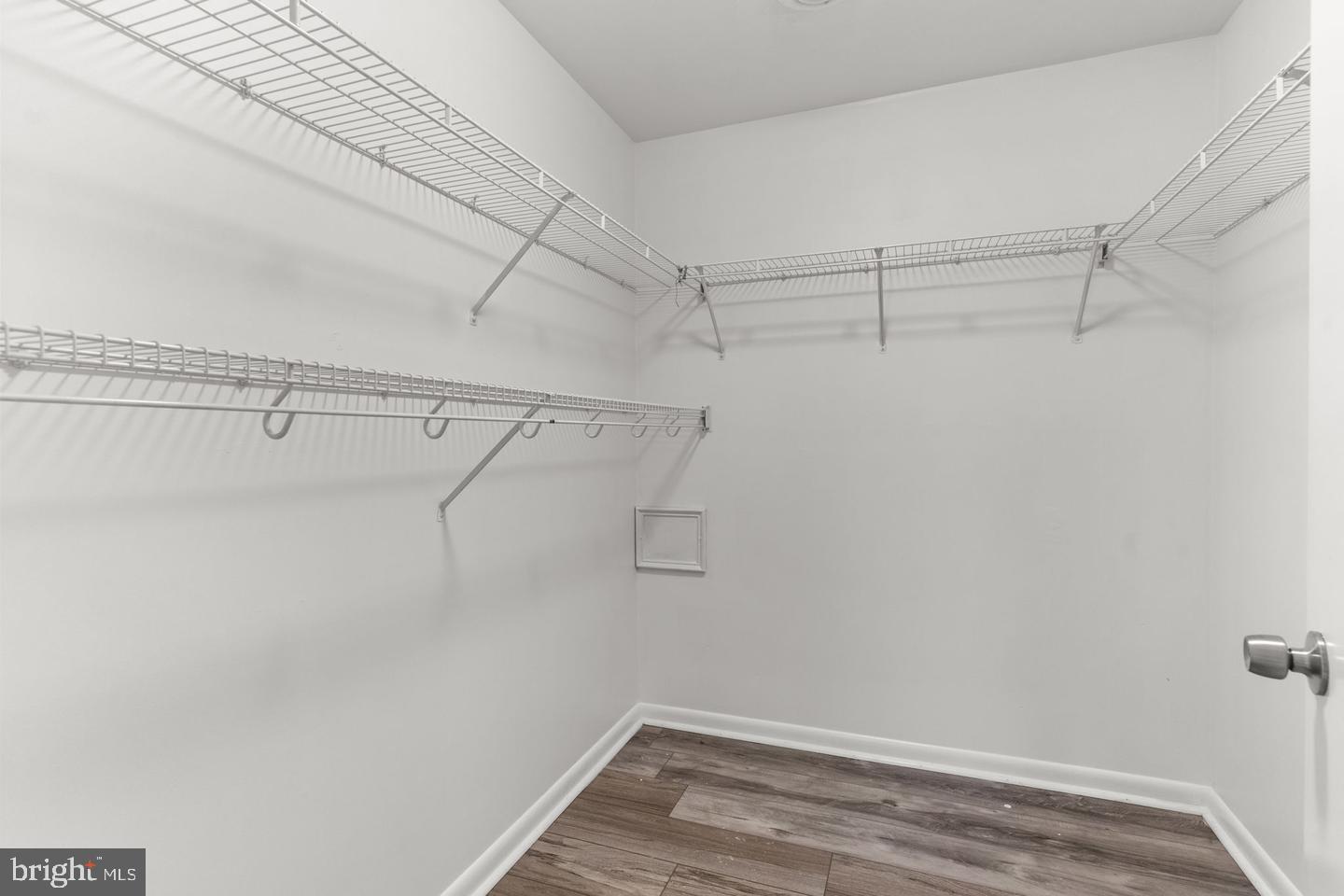 3069 River Rd Property Photo 41