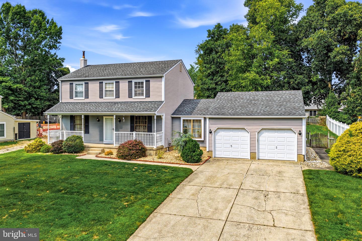 15 WESTMINSTER DR