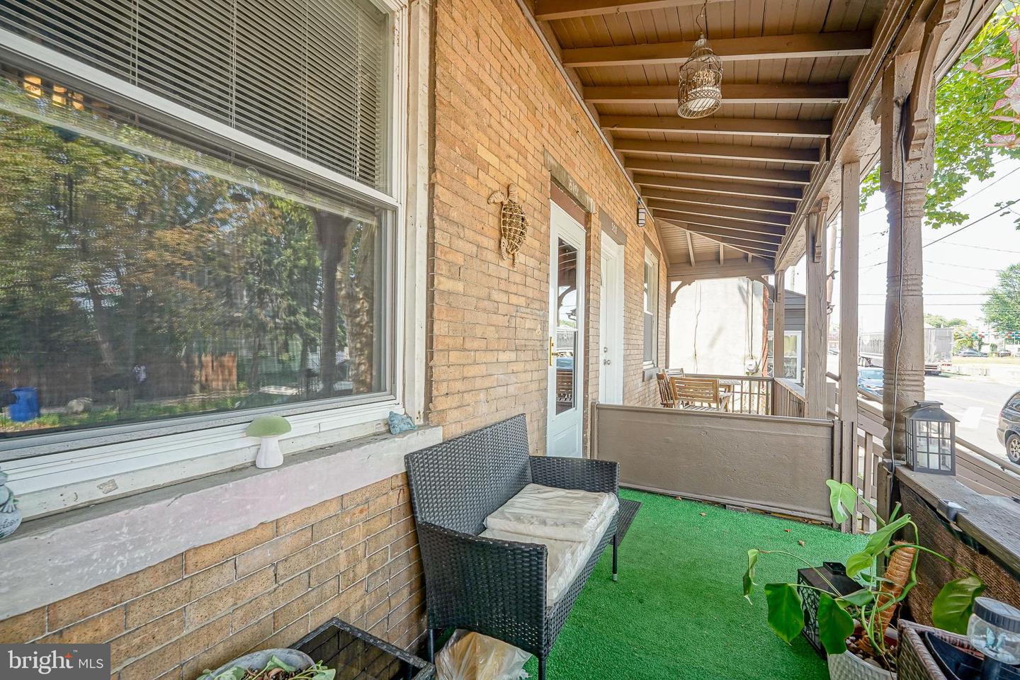 510 Essex St Property Photo 2