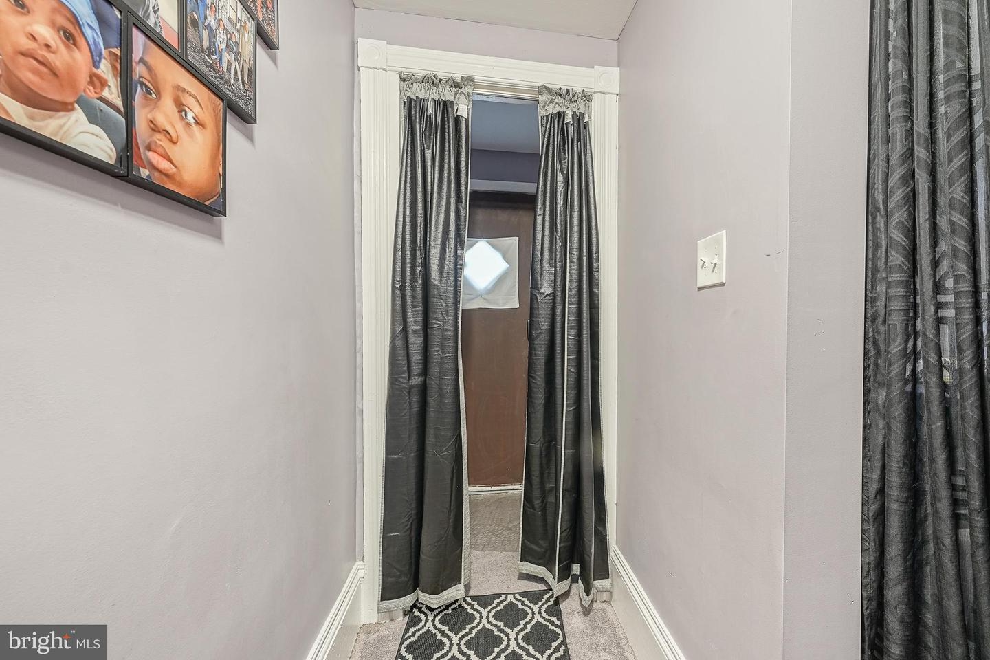 510 Essex St Property Photo 10