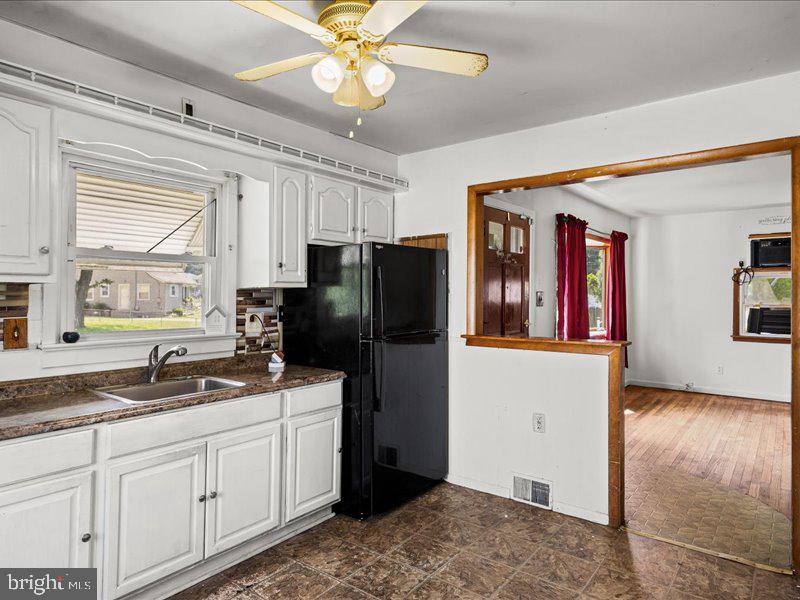 210 Countiss Ave Property Photo 11
