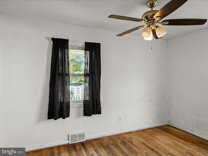 210 Countiss Ave Property Photo 15