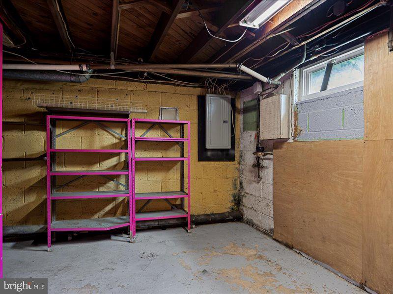 210 Countiss Ave Property Photo 23