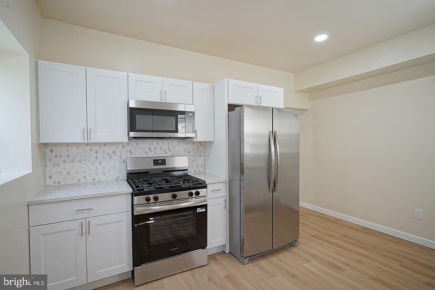 1830 Filmore St Property Photo 8