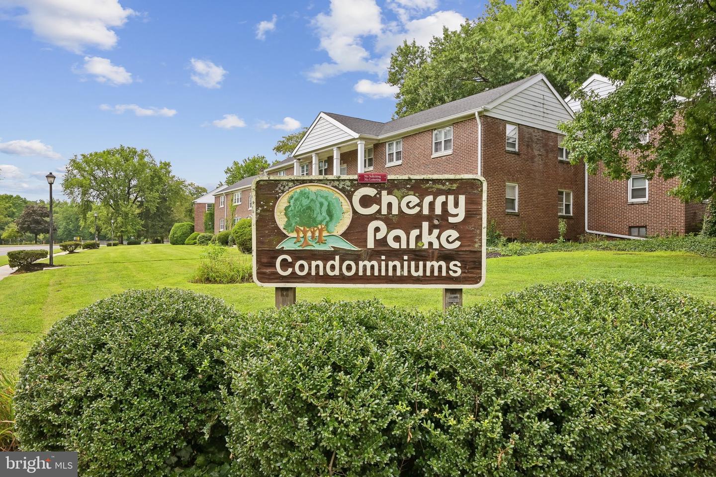 110-B CHERRY PARKE Property Photo 1