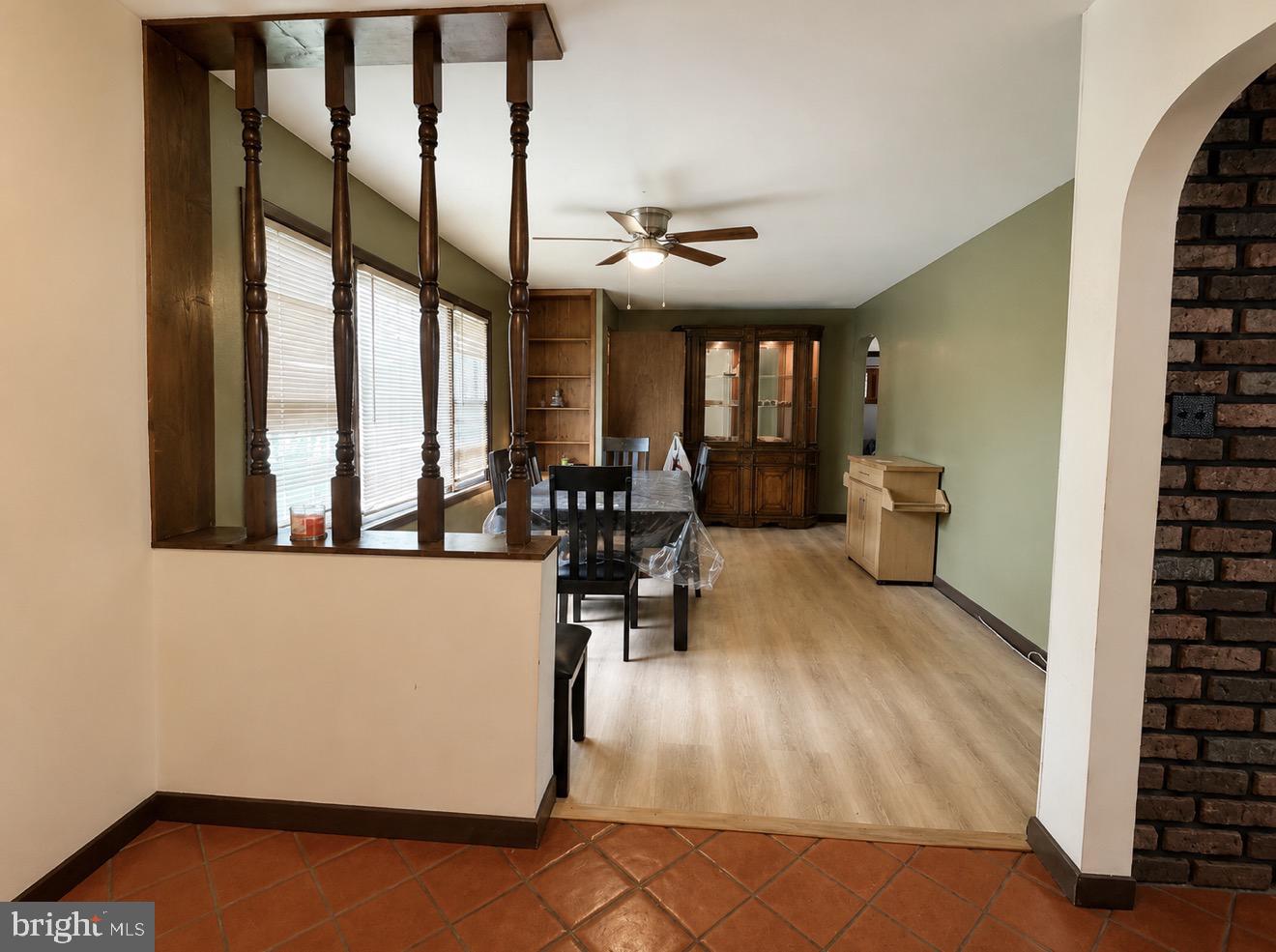 100 Kennedy Blvd Property Photo 10