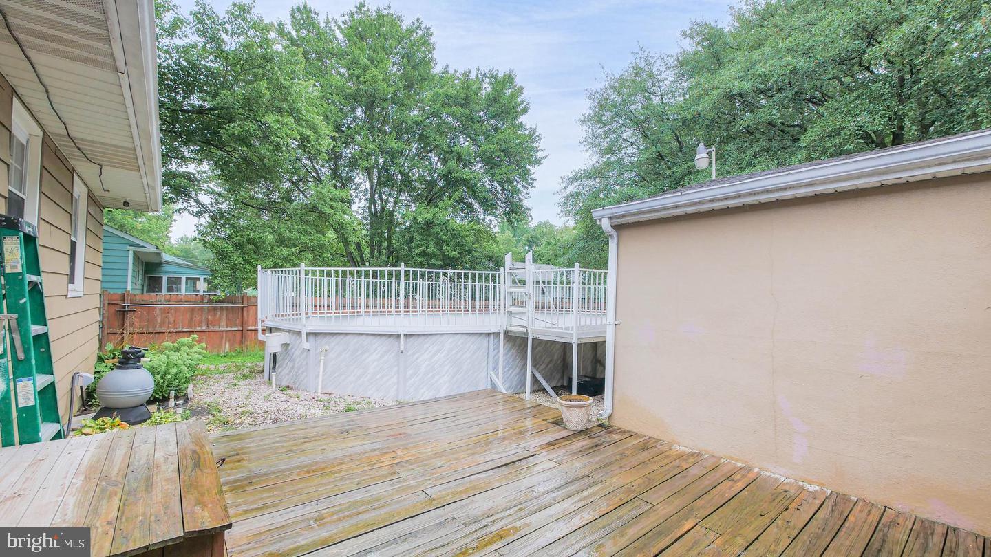 100 Kennedy Blvd Property Photo 25