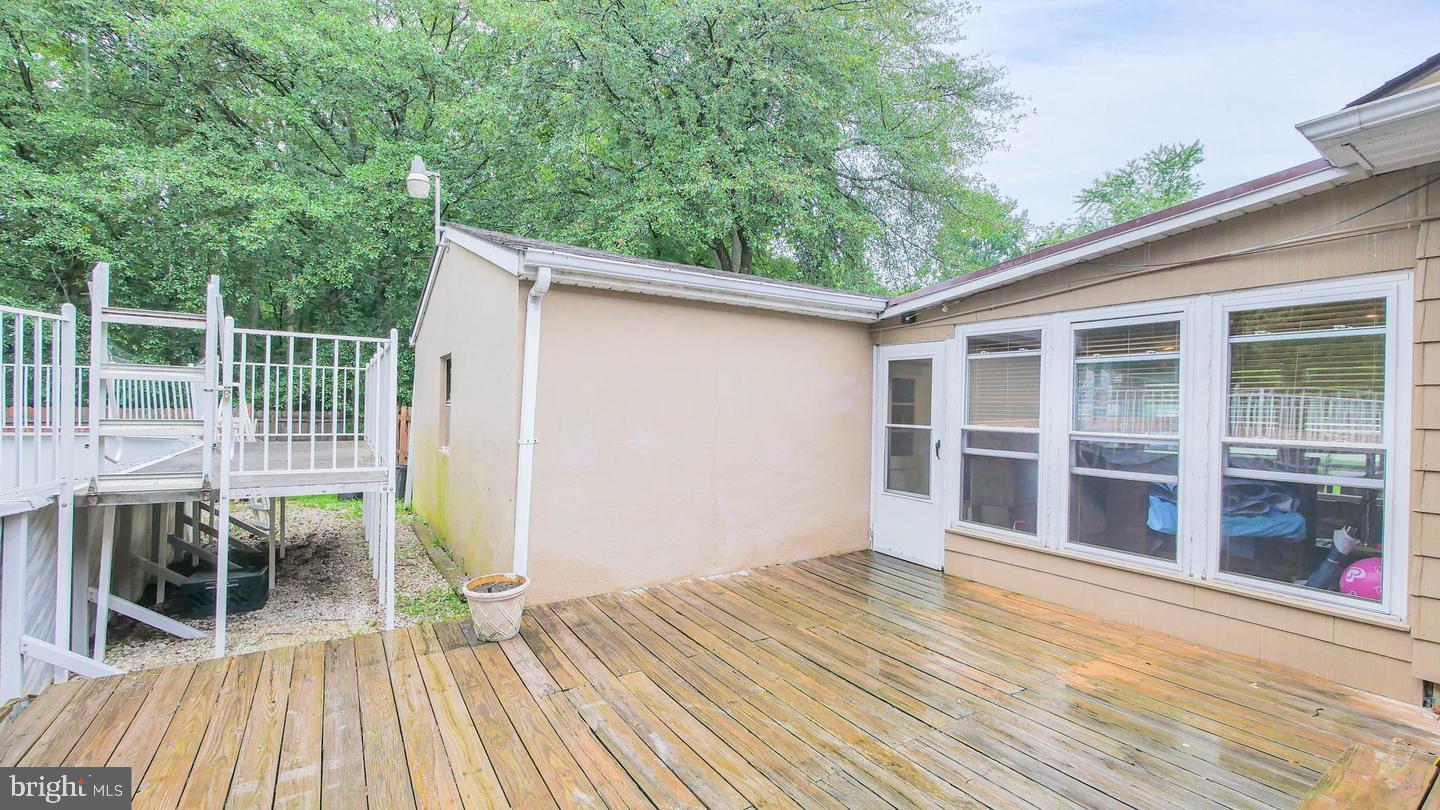 100 Kennedy Blvd Property Photo 26