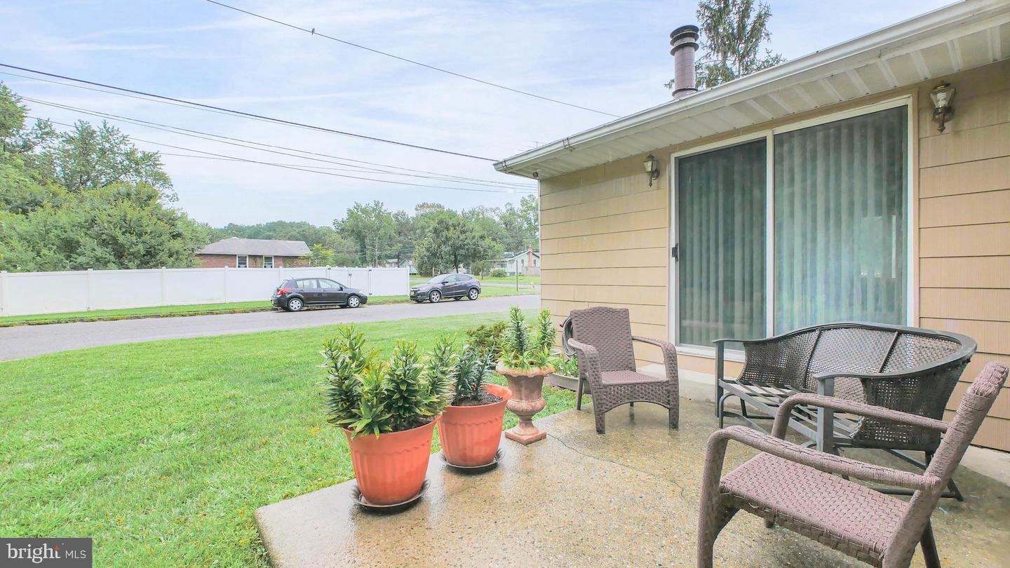 100 Kennedy Blvd Property Photo 29
