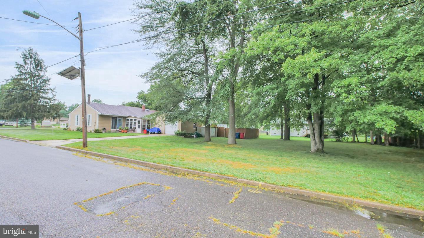 100 Kennedy Blvd Property Photo 30