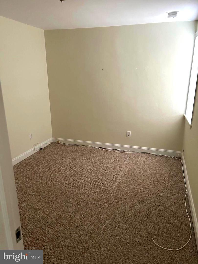 581 Haddon Ave Property Photo 14