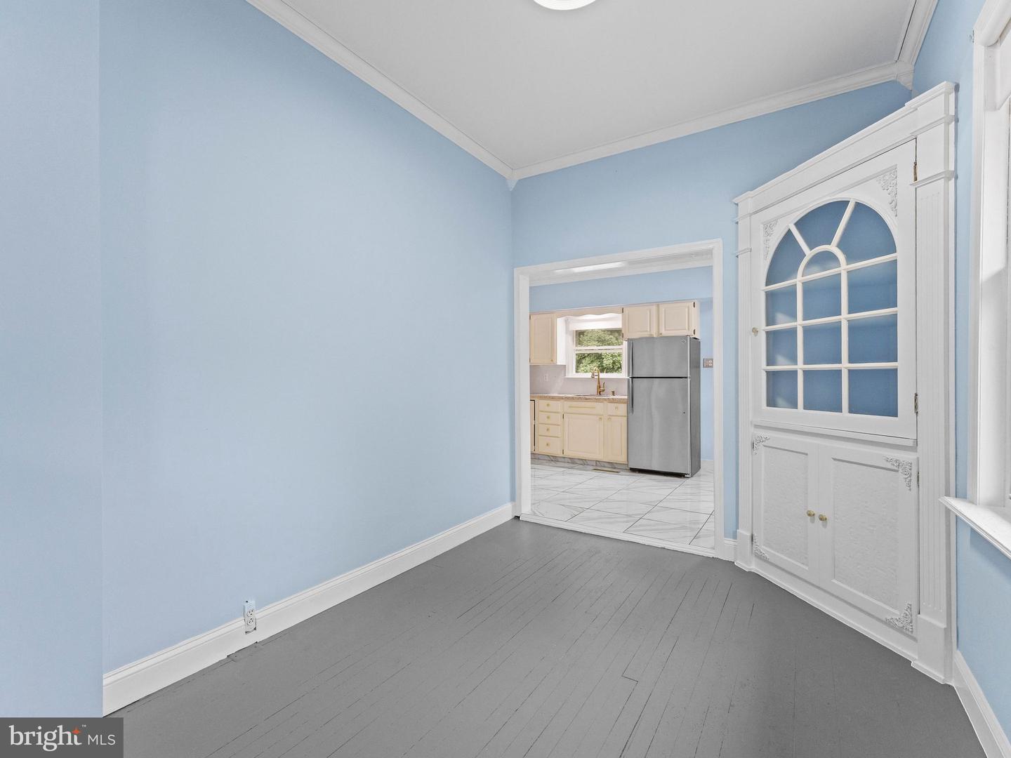 304 Woodlawn Ter Property Photo 8