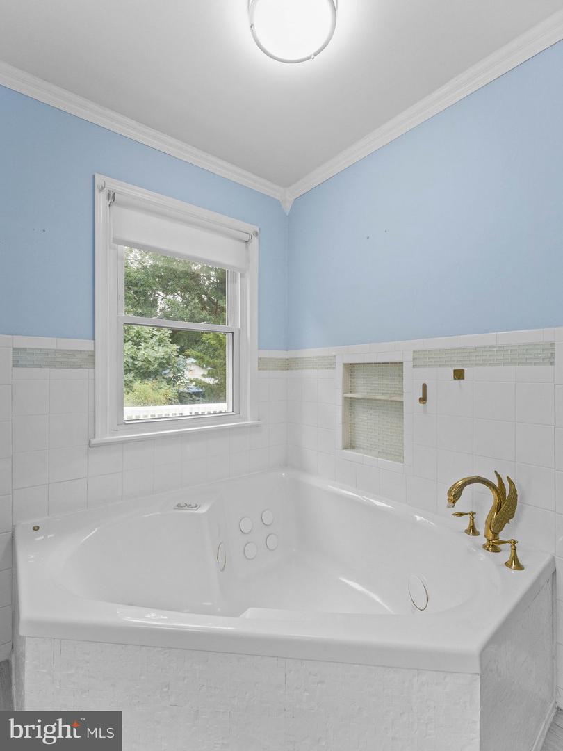 304 Woodlawn Ter Property Photo 19