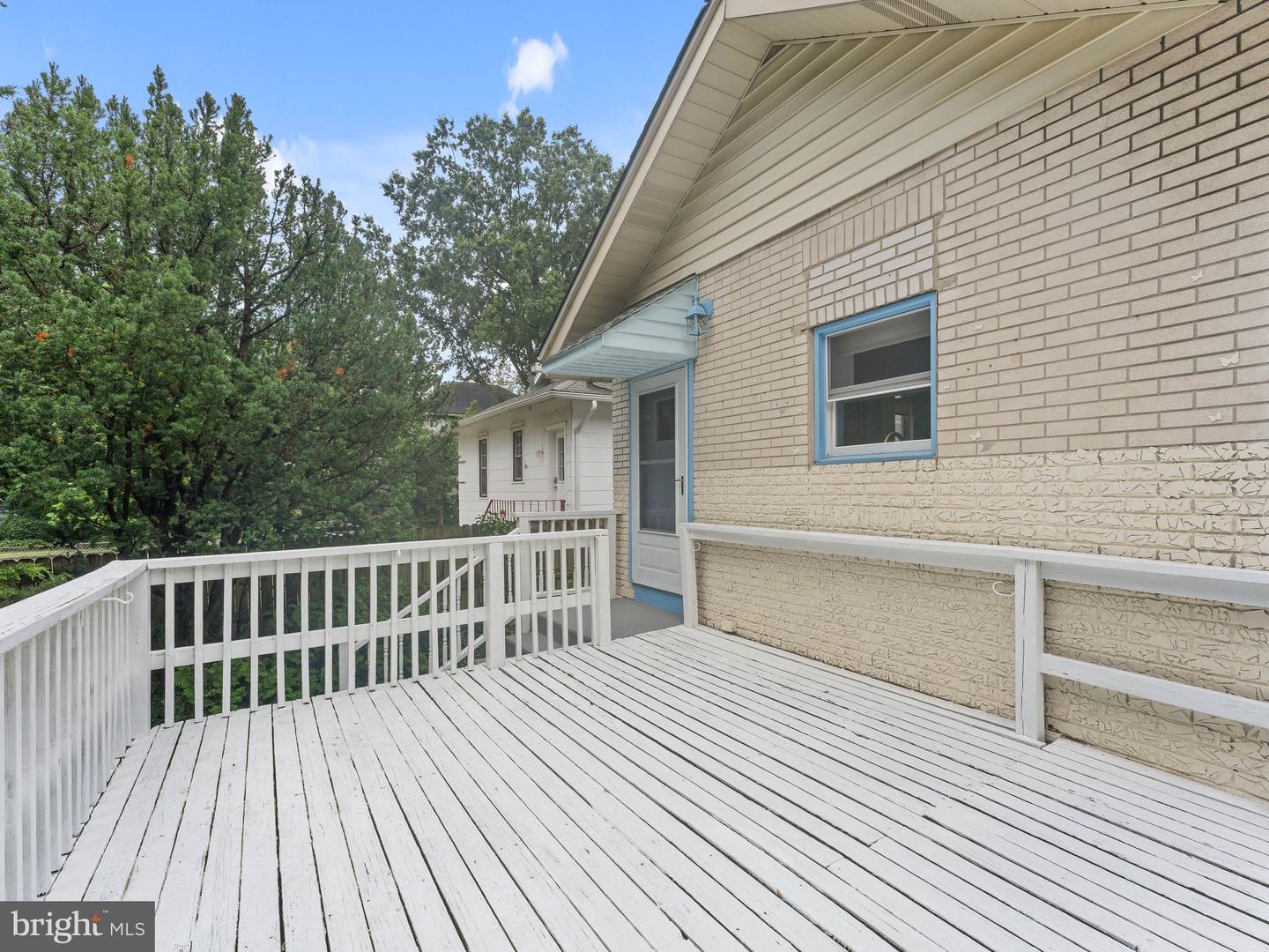 304 Woodlawn Ter Property Photo 33
