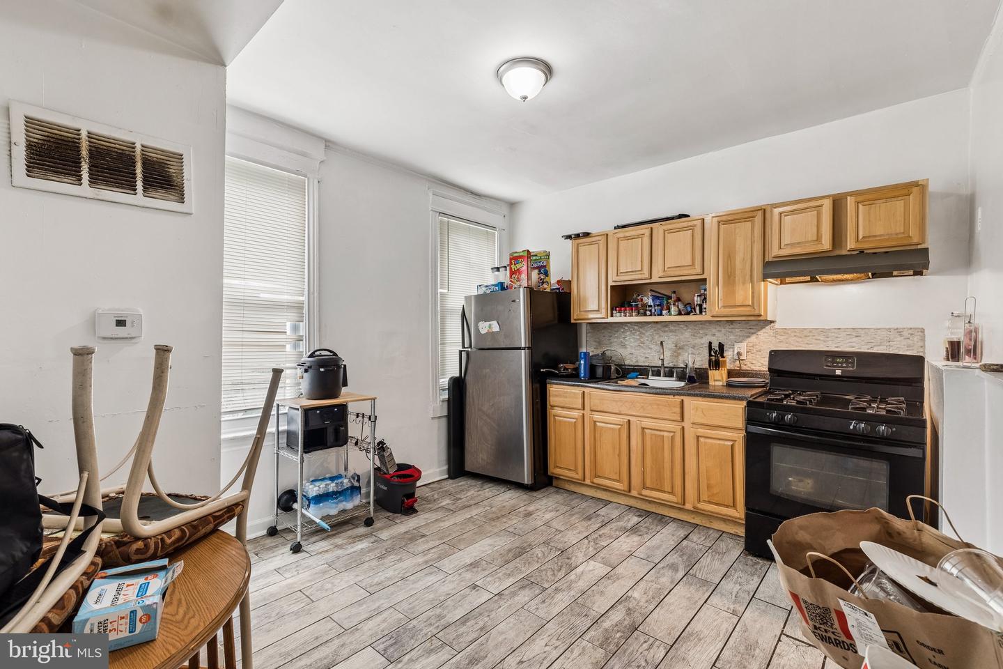 854 Haddon Ave Property Photo 2