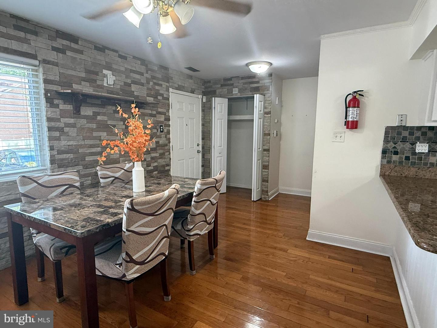 1080 Pendleton Ct Property Photo 7